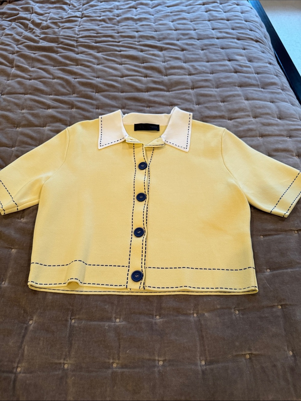 Zara Pale Yellow Knit Polo with White Collar